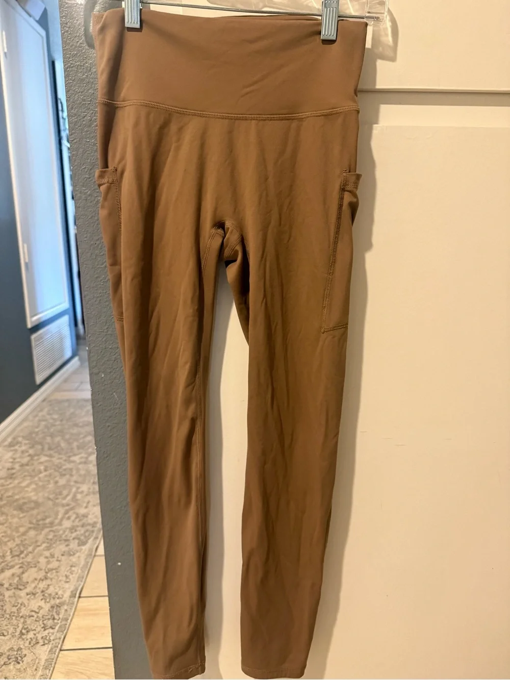 High-Waist Pocket Leggings in Camel - Picture 1 of 4